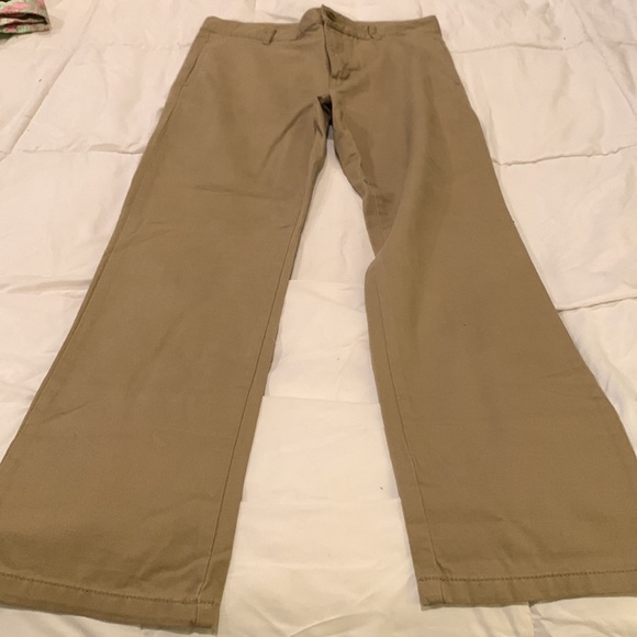 Children’s Place black and khaki pants and a black vest bundle - Picture 5 of 6